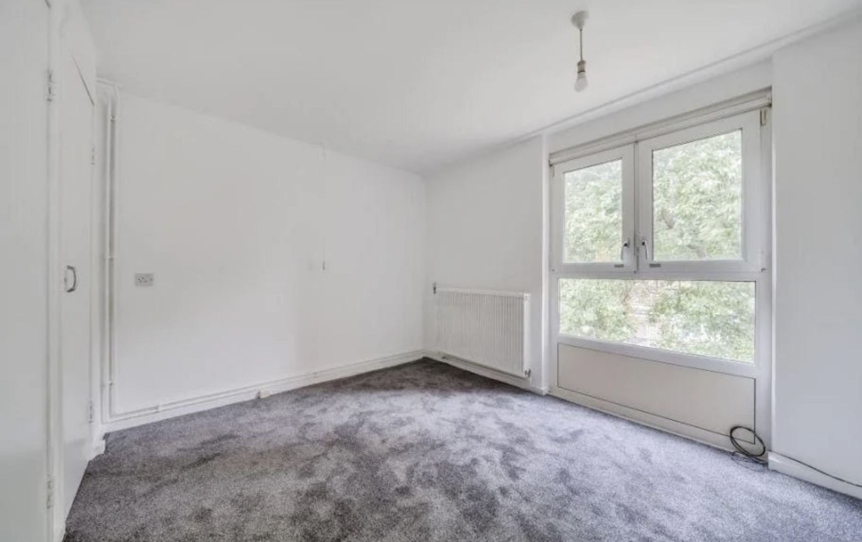 2 bed property in Stonegrove Gardens, Edgware